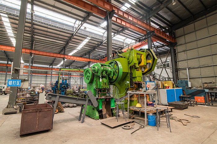 松江网架配件-锥头加工车间